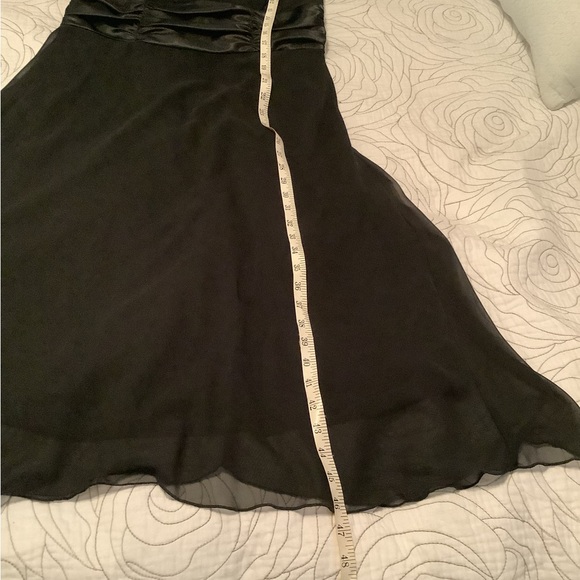 Black chiffon dress - Picture 4 of 4